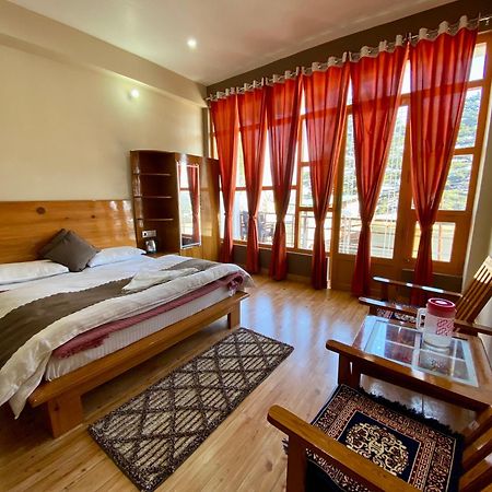 Hotel Mansarovar Inn Munsyari 外观 照片