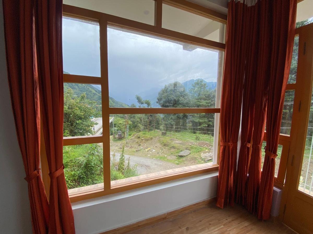 Hotel Mansarovar Inn Munsyari 外观 照片
