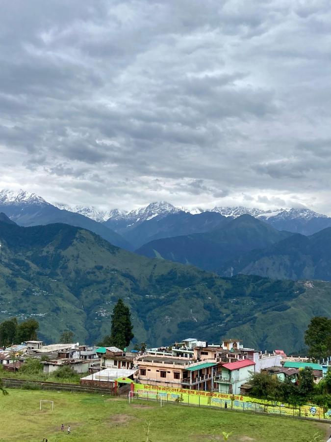 Hotel Mansarovar Inn Munsyari 外观 照片