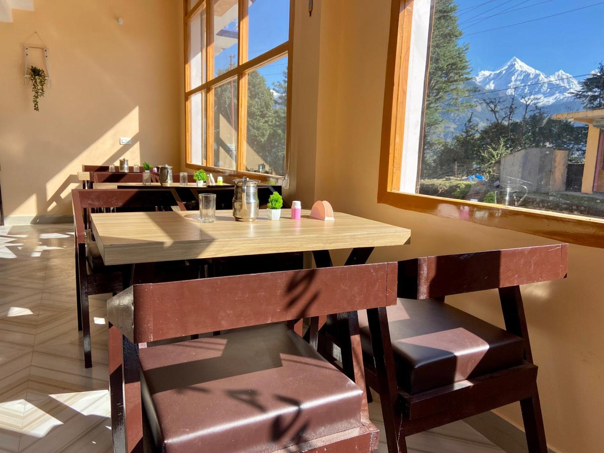 Hotel Mansarovar Inn Munsyari 外观 照片